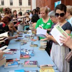Drugie życie książki, lipiec 2012 - fot. Elżbieta Kolny-Cukier Drugie życie książki, lipiec 2012 - fot. Elżbieta Kolny-Cukier